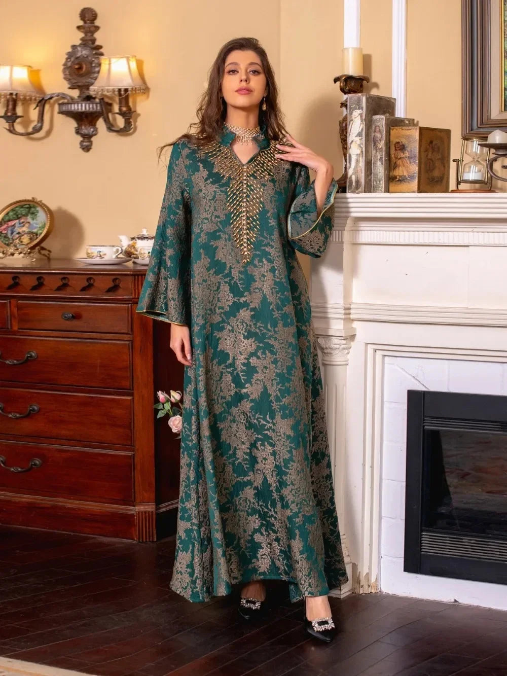 Robe de soirée musulmane pour les femmes avec perles et col montant, robe longue de Eid