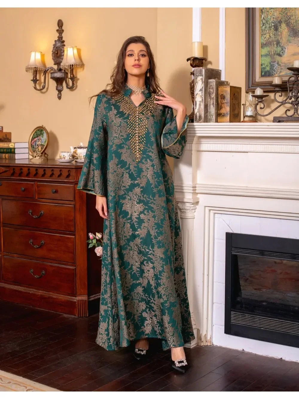 Robe de soirée musulmane pour les femmes avec perles et col montant, robe longue de Eid