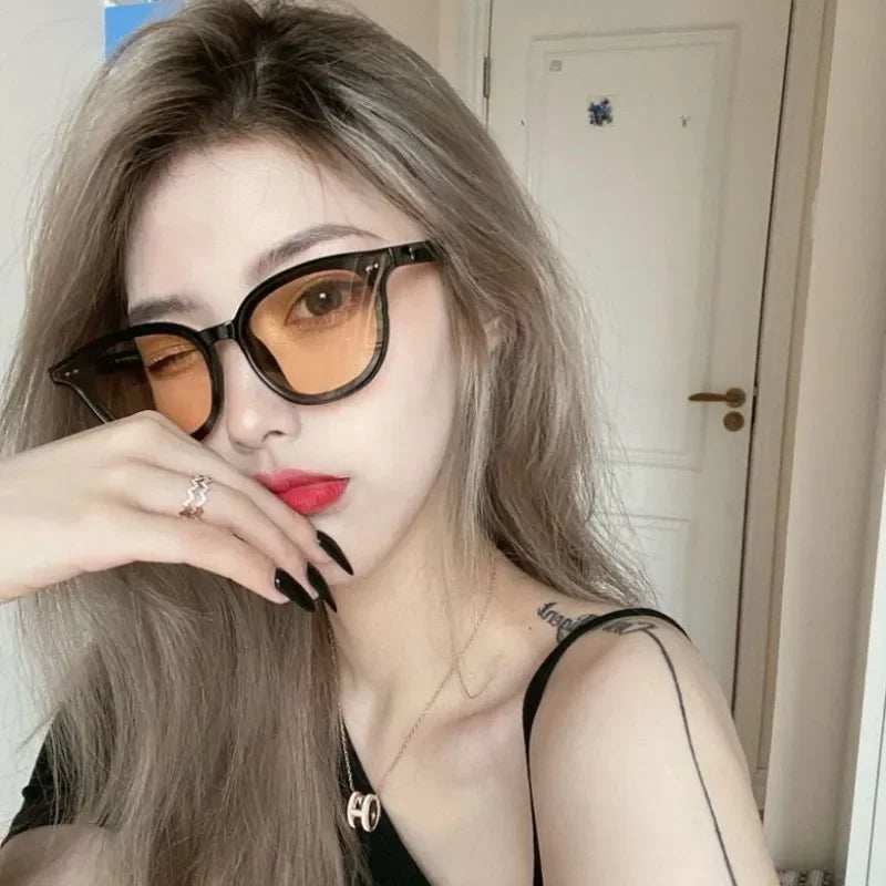 Vintage Square Frame Sunglasses Unisex Retro Black Transparent Frame Blue Red Lens Outdoor Sports Sunglasses Women Men Eyewear